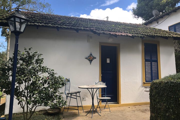 Room 3 of 89