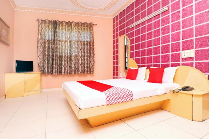 Hotel O Shahi Mahal