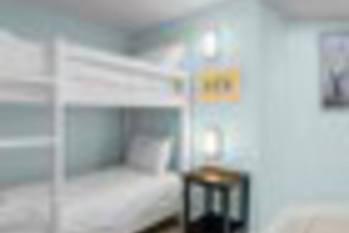 Room 113 of 444