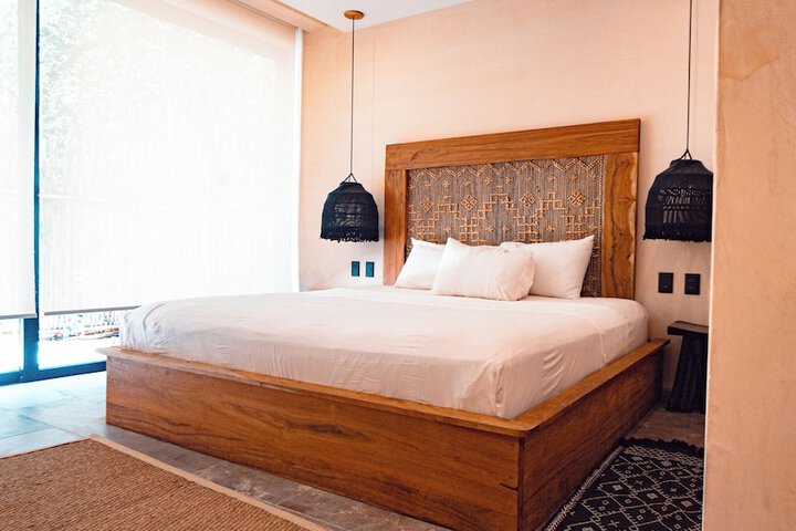 Room 25 of 57