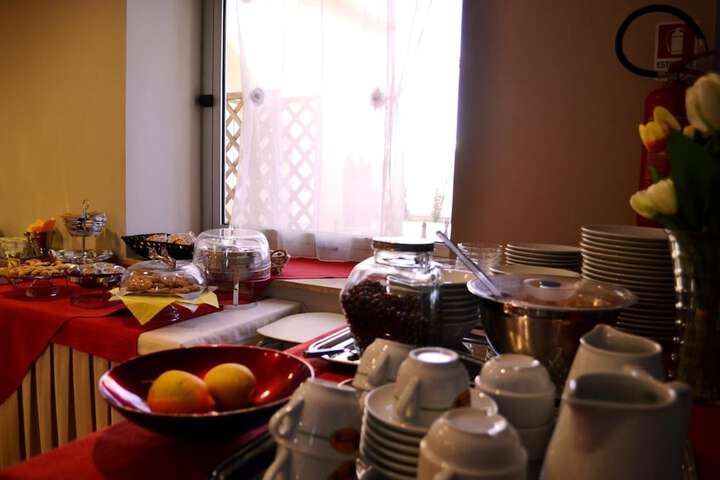 Dining 52 of 64