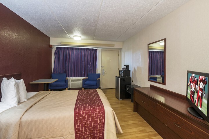 Deluxe 2 Queen Beds (4 of 5)