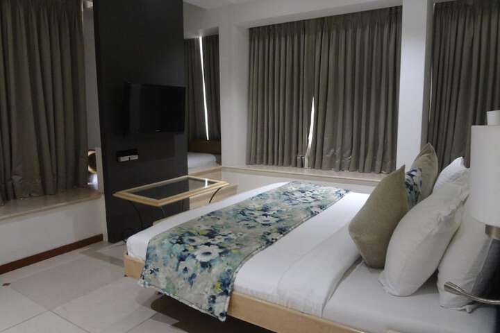 Room 21 of 44