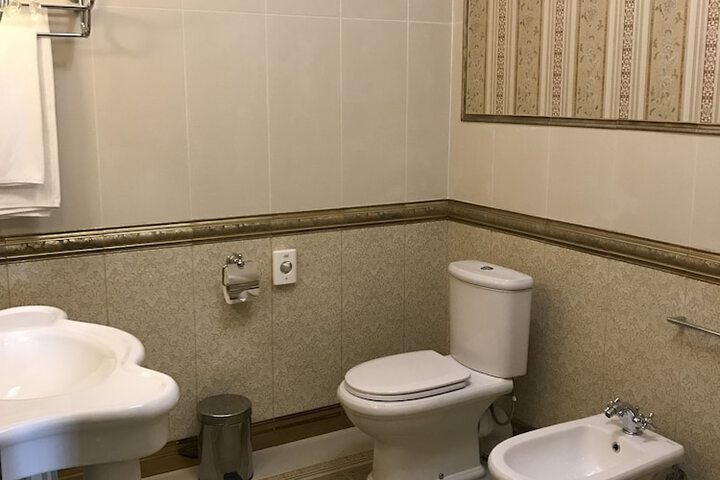 Room 22 of 42