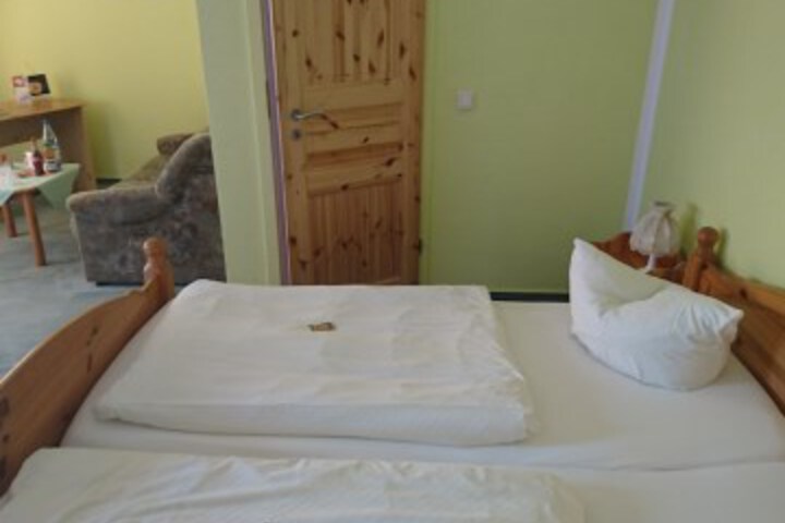 Room 18 of 53