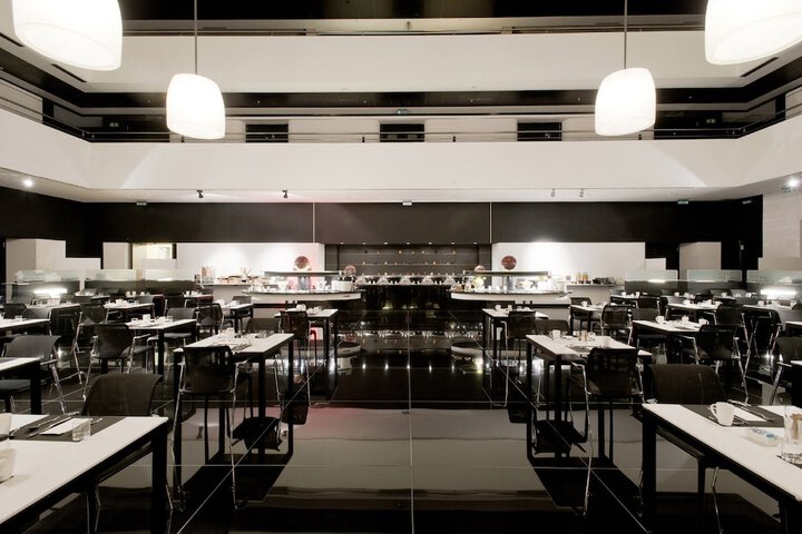 Hotel Interior 13 of 335