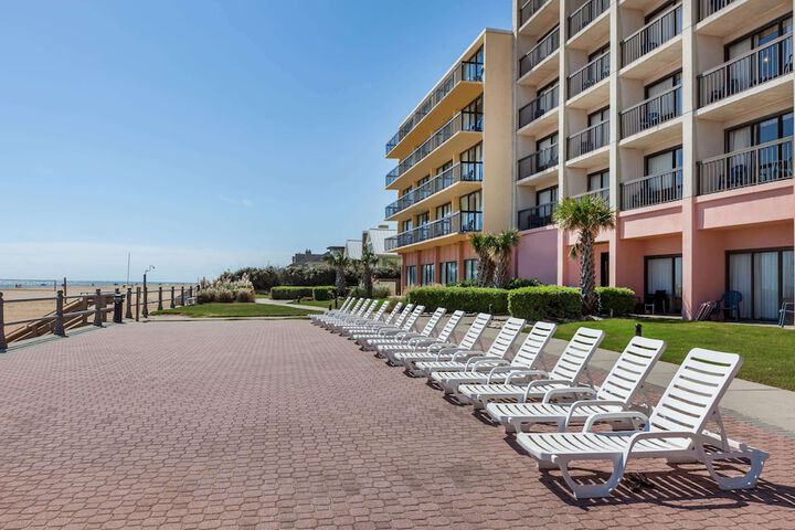 Wyndham Virginia Beach Oceanfront Virginia Beach | Bookonline.com