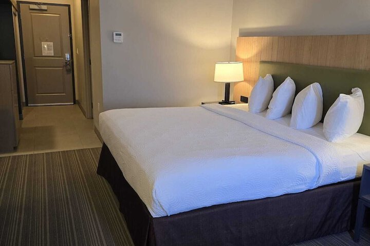 Room 8 of 45