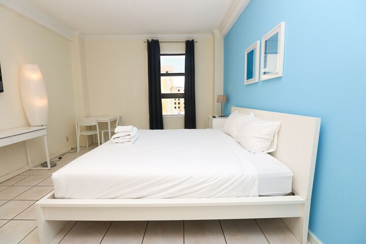 Room 8 of 29