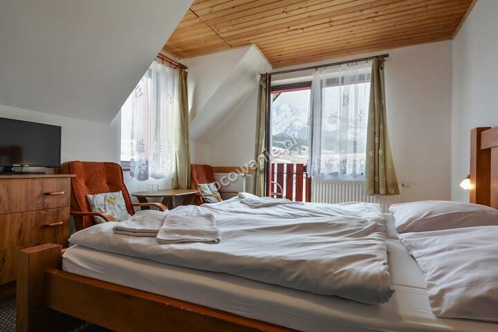 Room 3 of 56