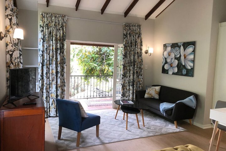 Room 9 of 13