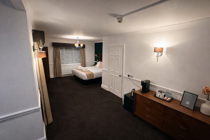 Room 12 of 54