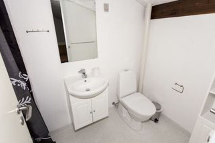 Room 5 of 85