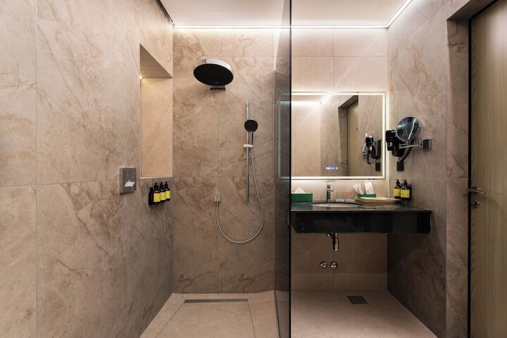 Room 29 of 52