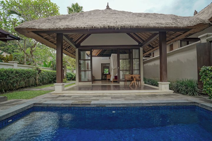 Pool 64 of 109