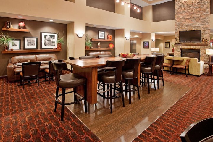 Hotel Interior 4 of 87