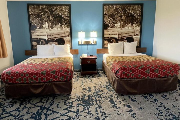 Room 1 of 17