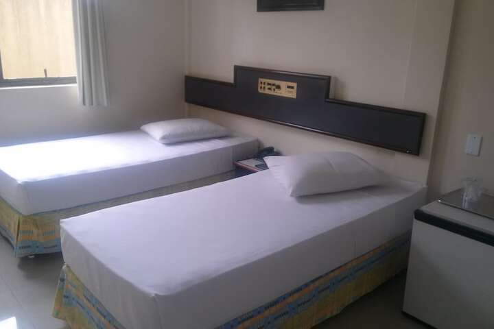 Room 2 of 29