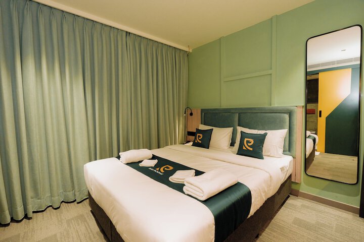 Room 22 of 48
