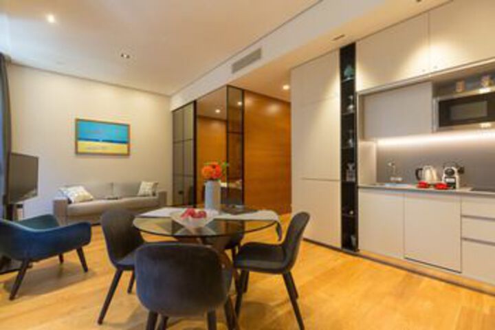 Room 145 of 149
