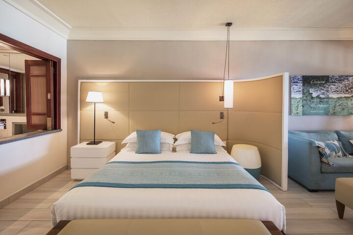 Room 25 of 147