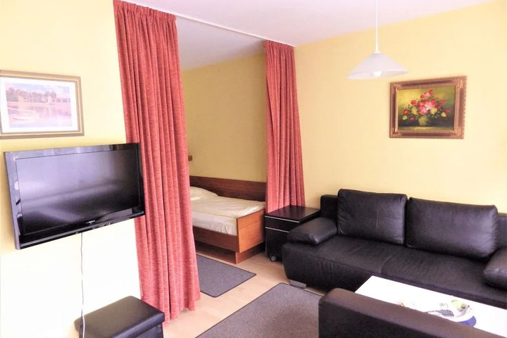 Room 3 of 17