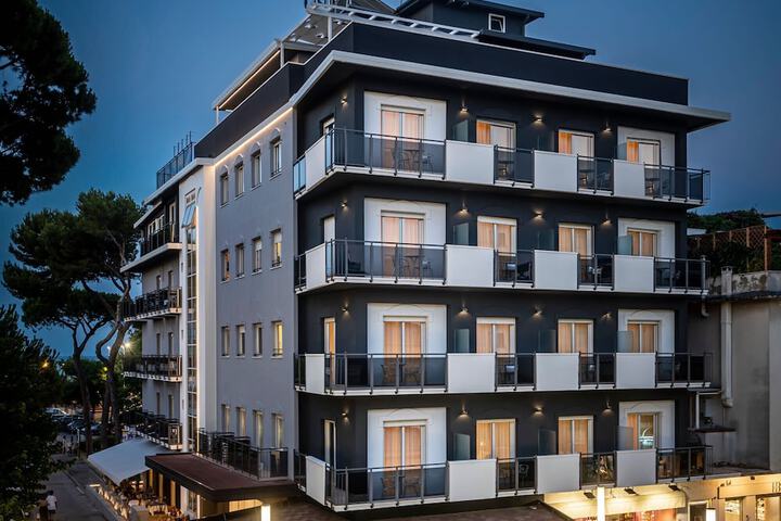 Hotel 115 of 115
