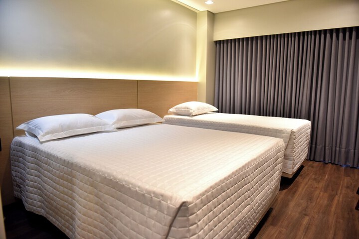 Room 13 of 31