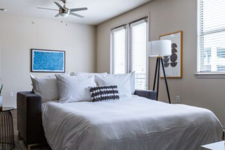 Room 11 of 30