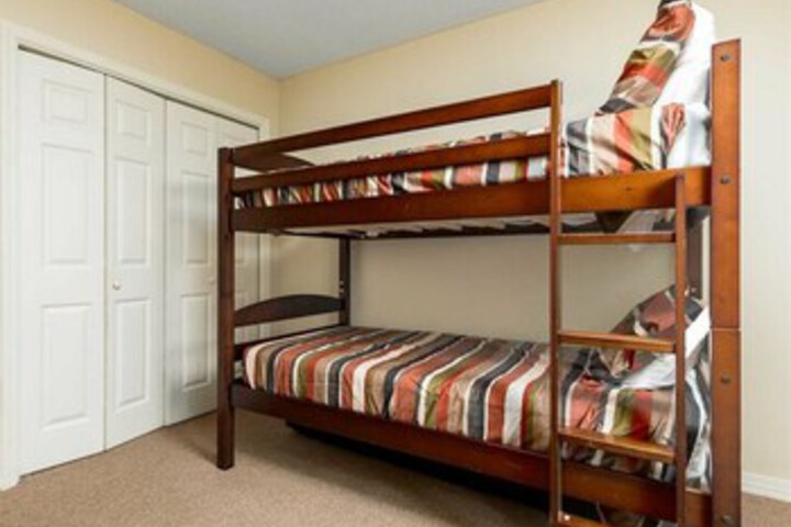 Room 28 of 28