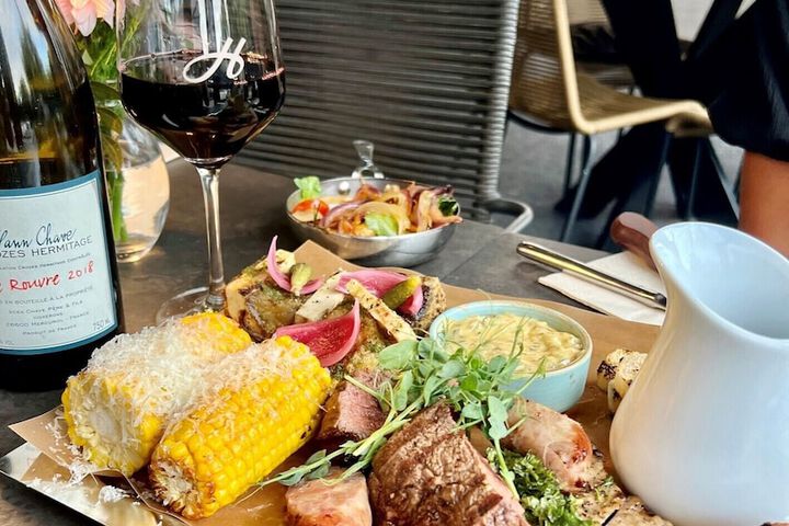 Dining 55 of 78