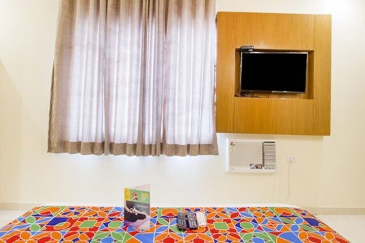 Room 8 of 29