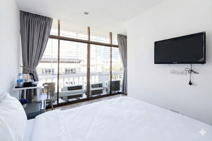 Room 7 of 60