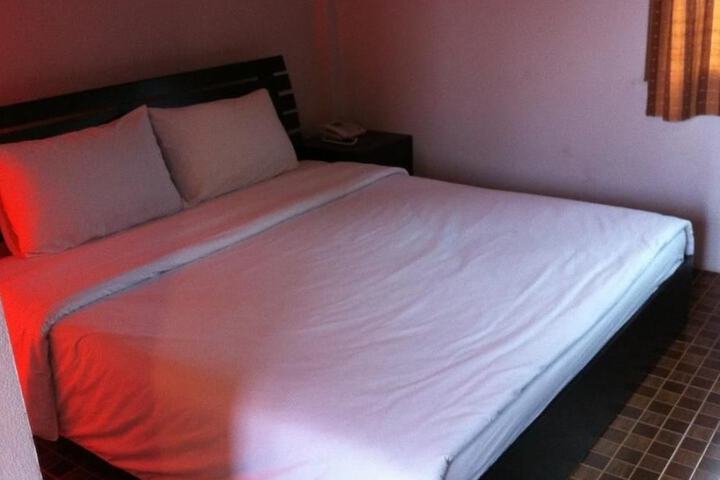 Room 3 of 12
