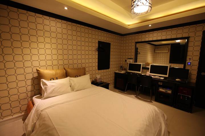 Room 50 of 52