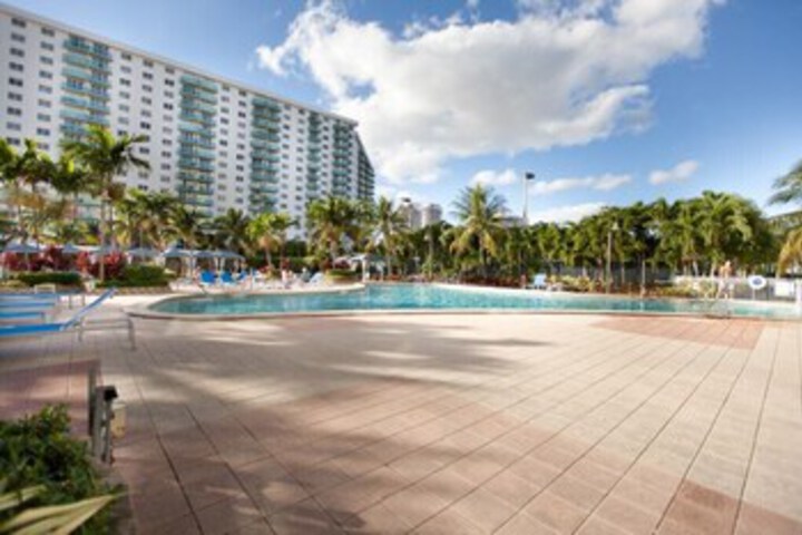 Pool 43 of 75