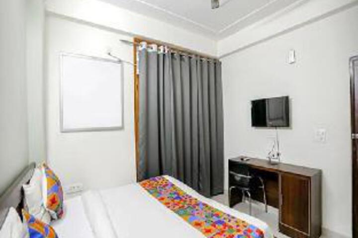 Room 15 of 24