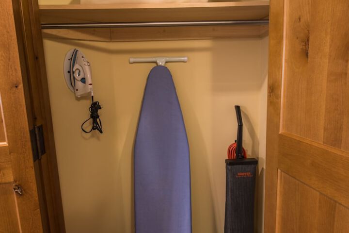 Room 7 of 166