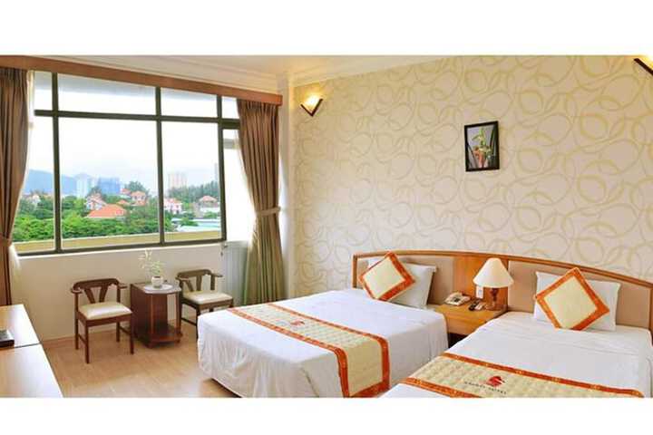 Room 14 of 37