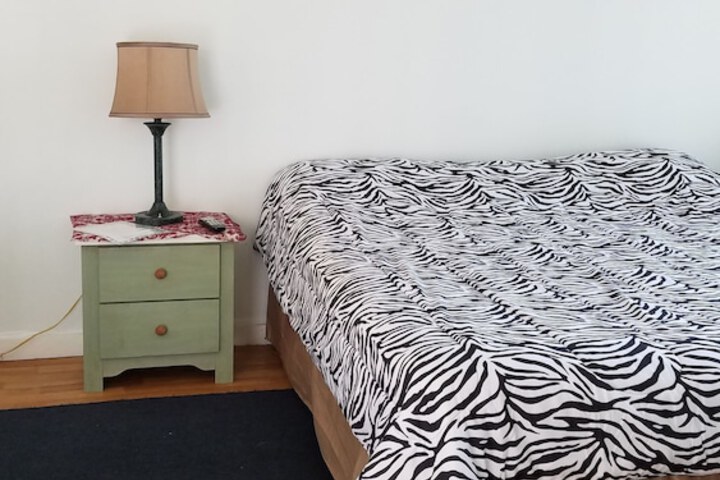 Room 10 of 35