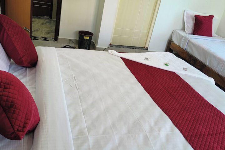 Room 2 of 15