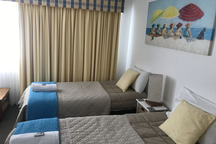 Room 4 of 161