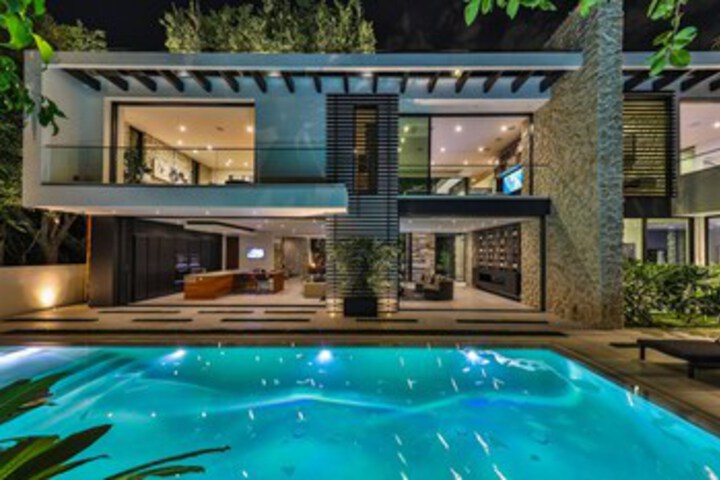 Pool 27 of 41