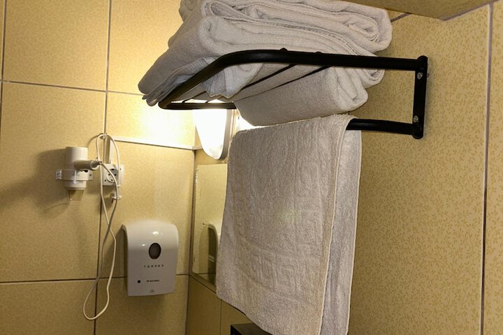 Room 69 of 103
