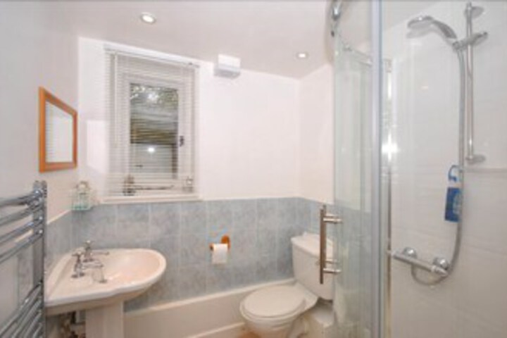 Room 2 of 13