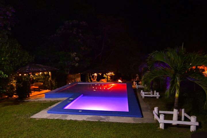 Pool 10 of 15