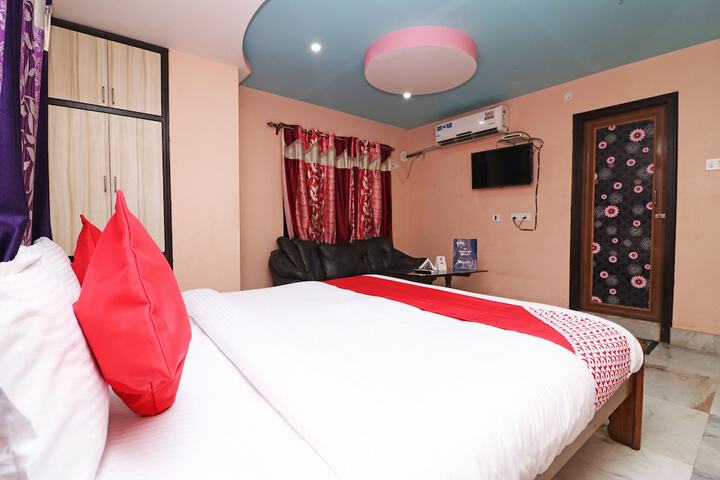 Room 14 of 30