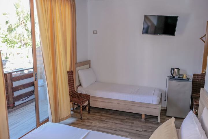Room 10 of 85