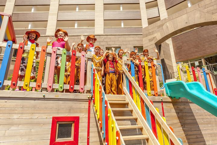 Children's play area - outdoor