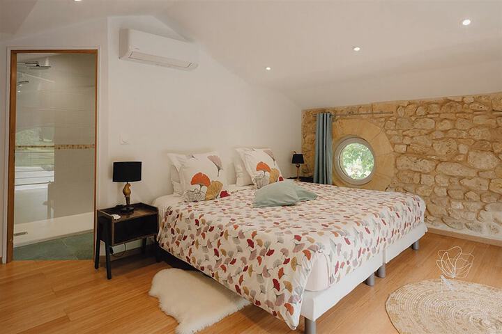 Room 10 of 78